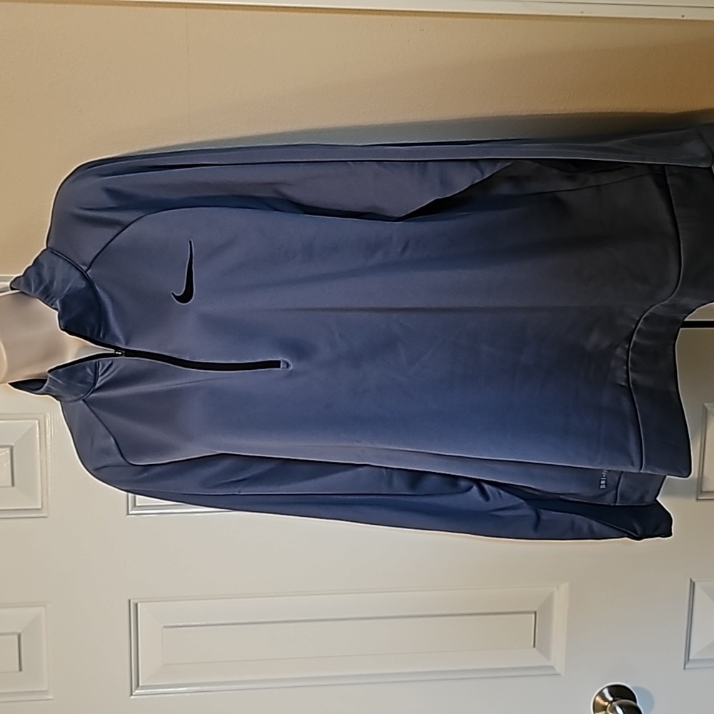 Nike dri-fit xxl pullover sweatshirt, excellent condition.